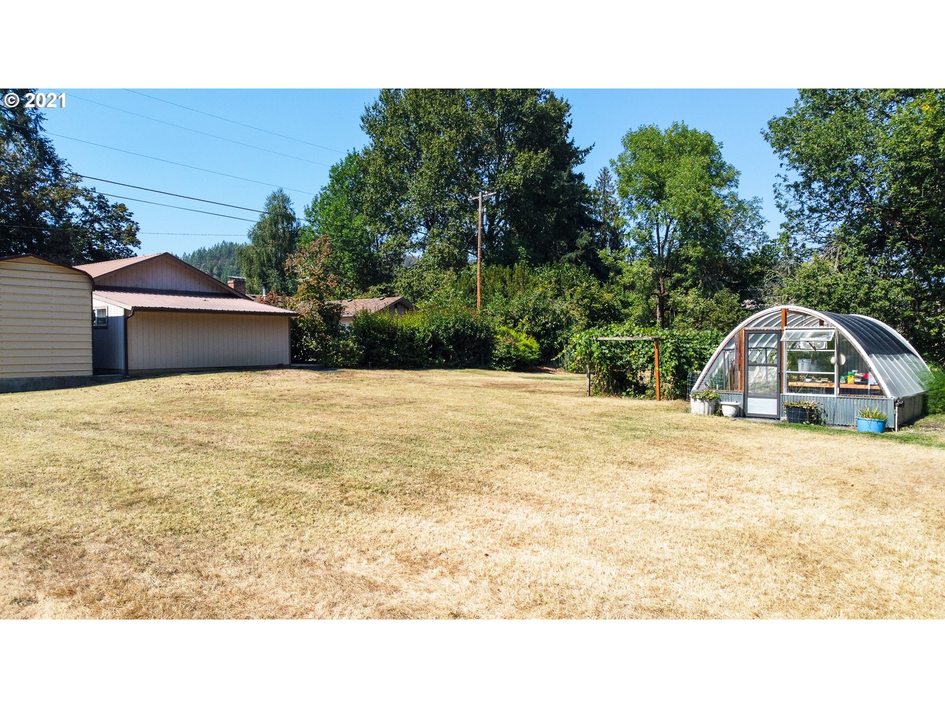 252 Forest Road Myrtle Creek, OR 97457 - Photo 10 of 32 Gallery Image 10