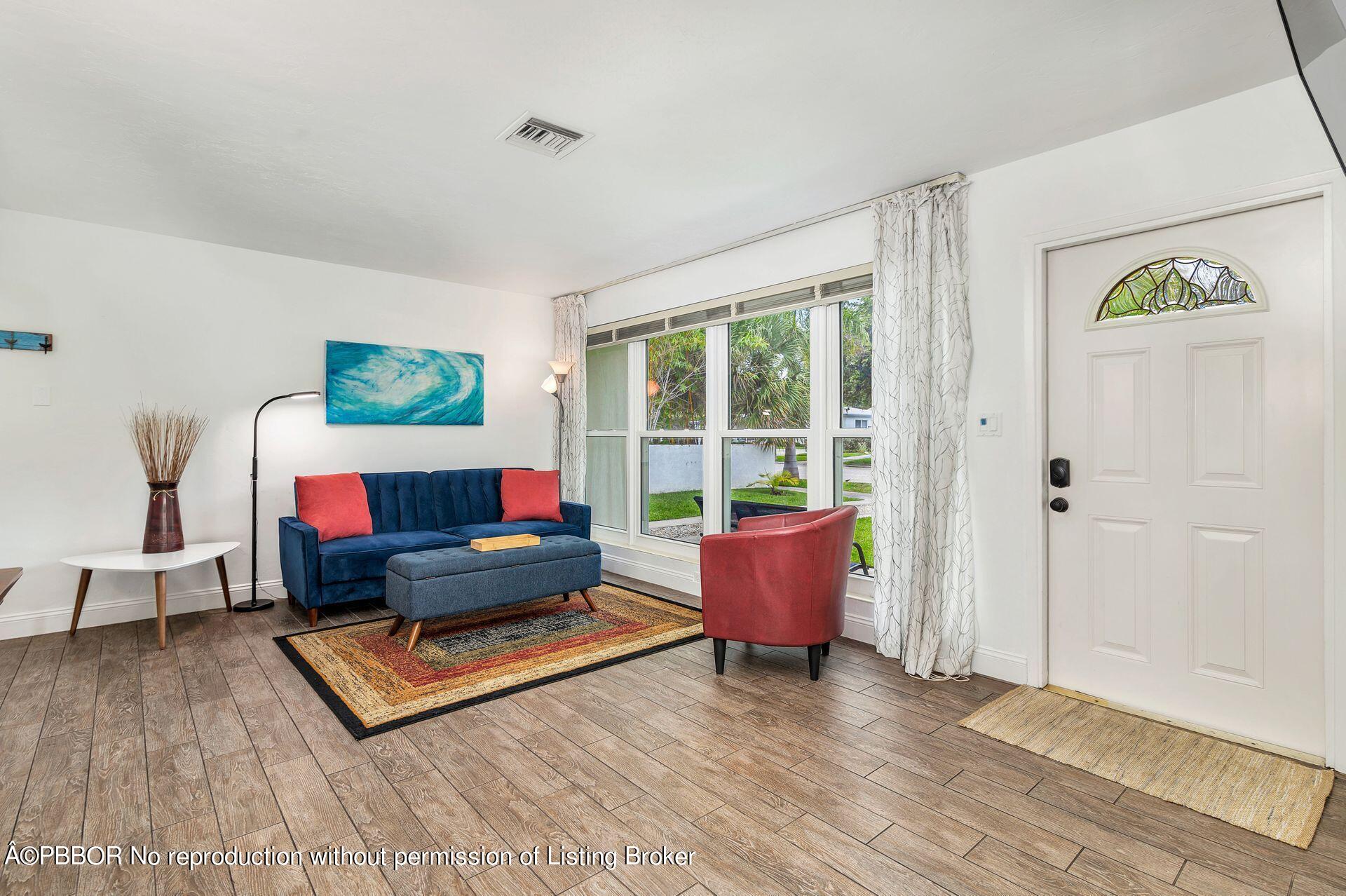 228 Gregory Road West Palm Beach, FL 33405 - Photo 5 of 26 5