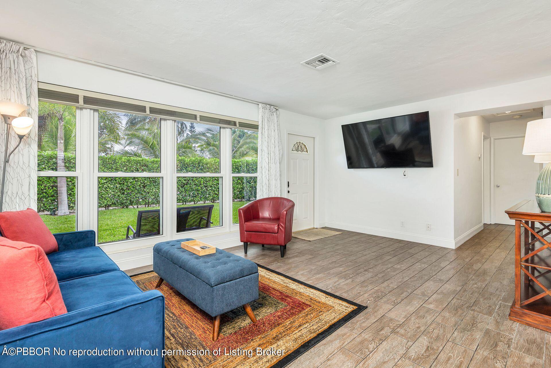 228 Gregory Road West Palm Beach, FL 33405 - Photo 6 of 26 6