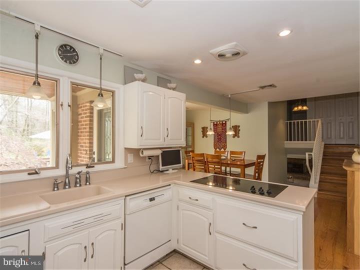 1519 Cedar Top Road Reading, PA 19607 - Photo 14 of 25