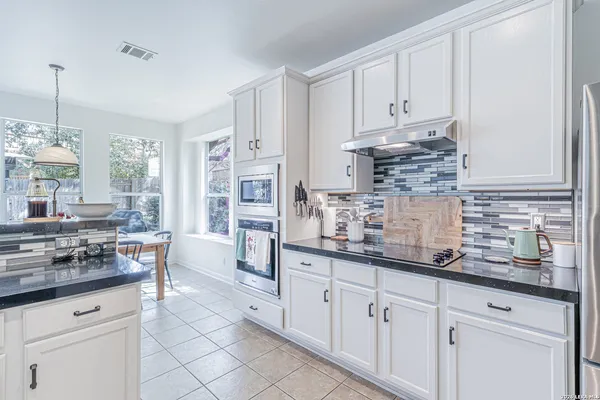 $500,000 | 20810 Paso Rocoso, San Antonio, TX 78258