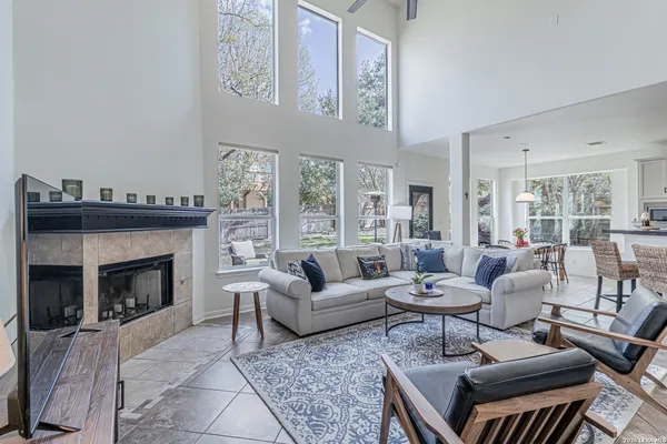 $500,000 | 20810 Paso Rocoso, San Antonio, TX 78258