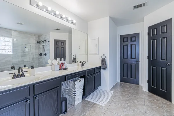 $500,000 | 20810 Paso Rocoso, San Antonio, TX 78258