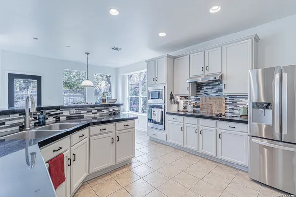 $500,000 | 20810 Paso Rocoso, San Antonio, TX 78258