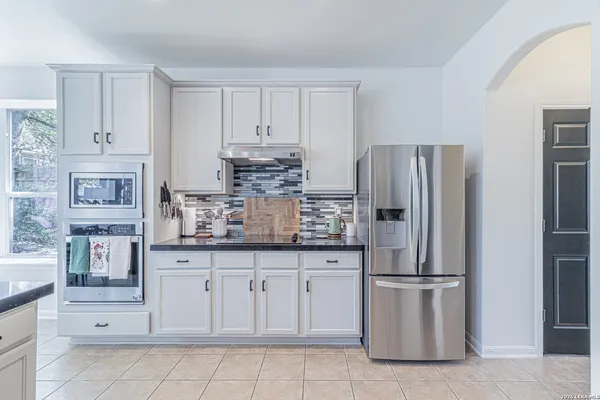 $500,000 | 20810 Paso Rocoso, San Antonio, TX 78258