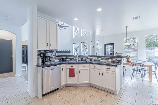$500,000 | 20810 Paso Rocoso, San Antonio, TX 78258