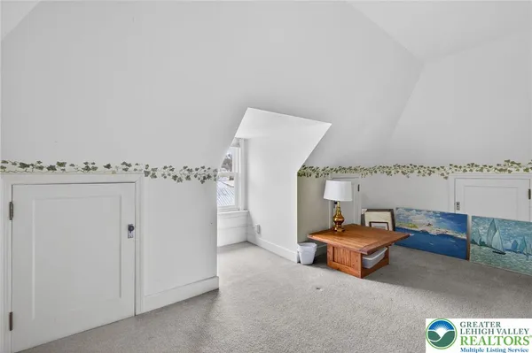 $999,000 | 29 North New Street, Nazareth, PA 18064