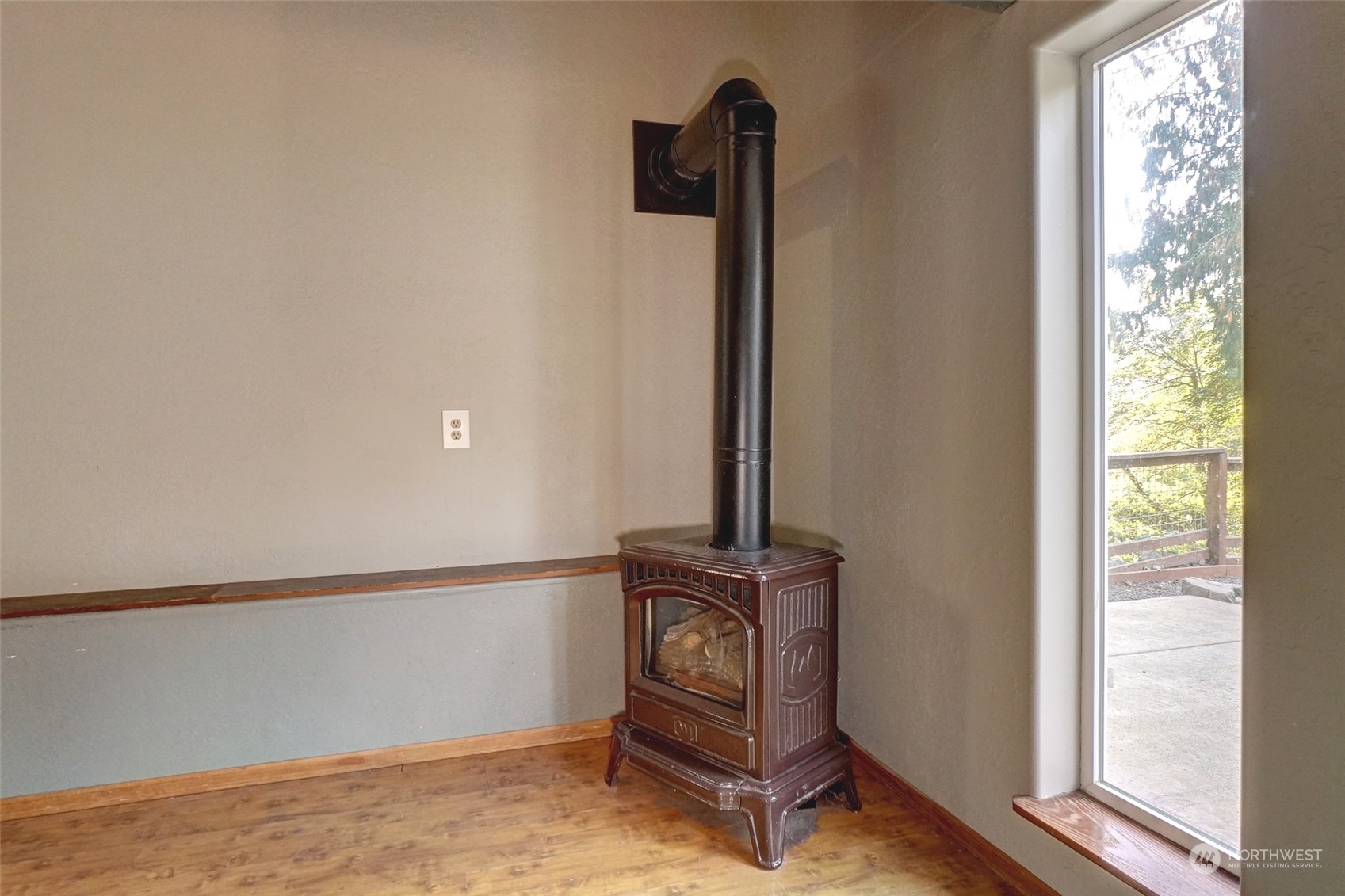 240 Northeast Riverside Place Belfair, WA 98528 - Photo 37 of 40 Gallery Image 37