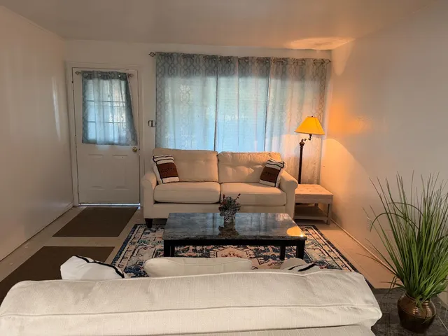 $290,000 | 3636 27th Avenue, Sacramento, CA 95820