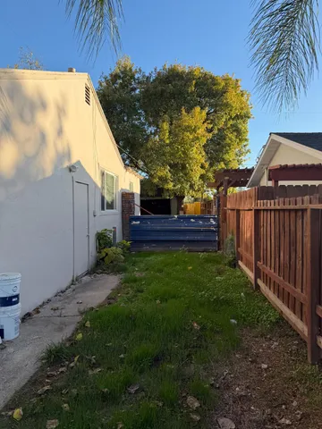 $290,000 | 3636 27th Avenue, Sacramento, CA 95820