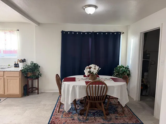 $290,000 | 3636 27th Avenue, Sacramento, CA 95820