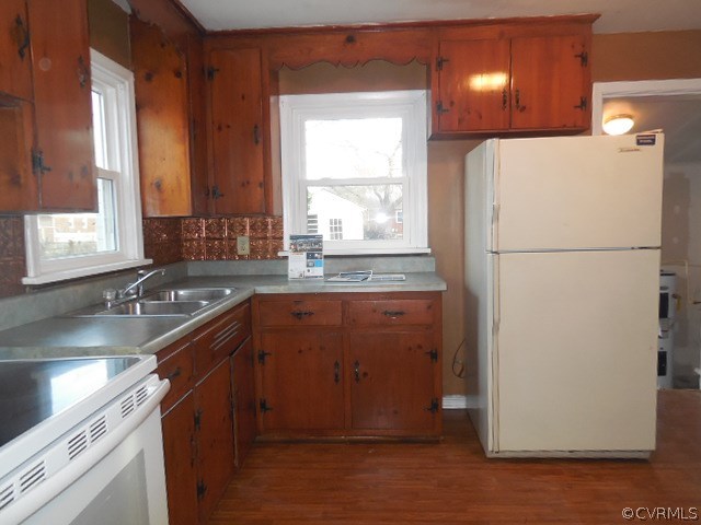 308 Beulah Road Sandston, VA 23150 - Photo 8 of 20 Kitchen with new Range