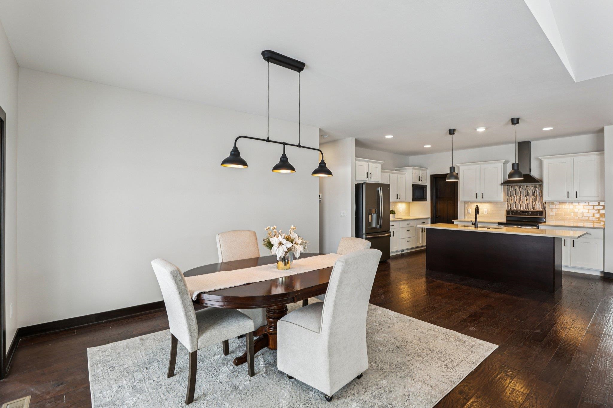 5830 Eagle Prairie Court Middleton, WI 53597 - Photo 13 of 46