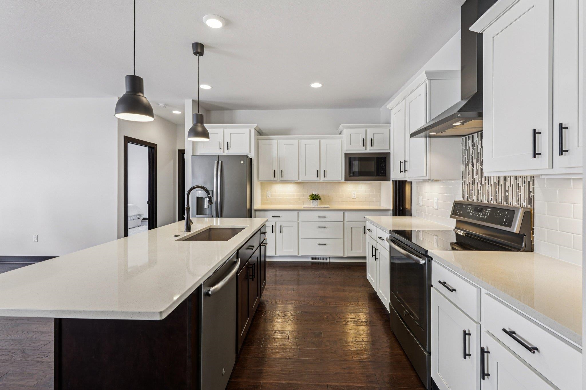 5830 Eagle Prairie Court Middleton, WI 53597 - Photo 15 of 46