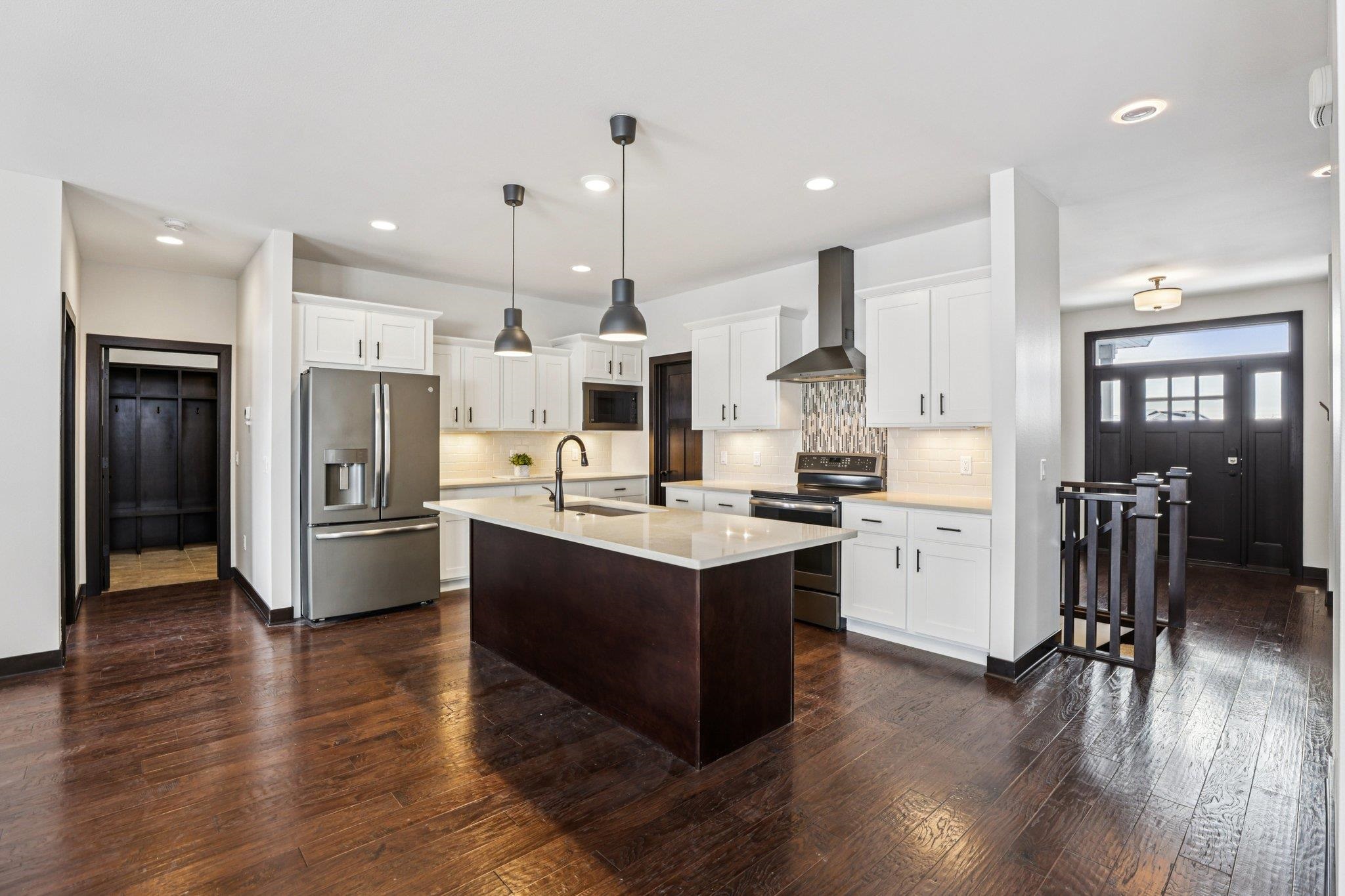 5830 Eagle Prairie Court Middleton, WI 53597 - Photo 7 of 46