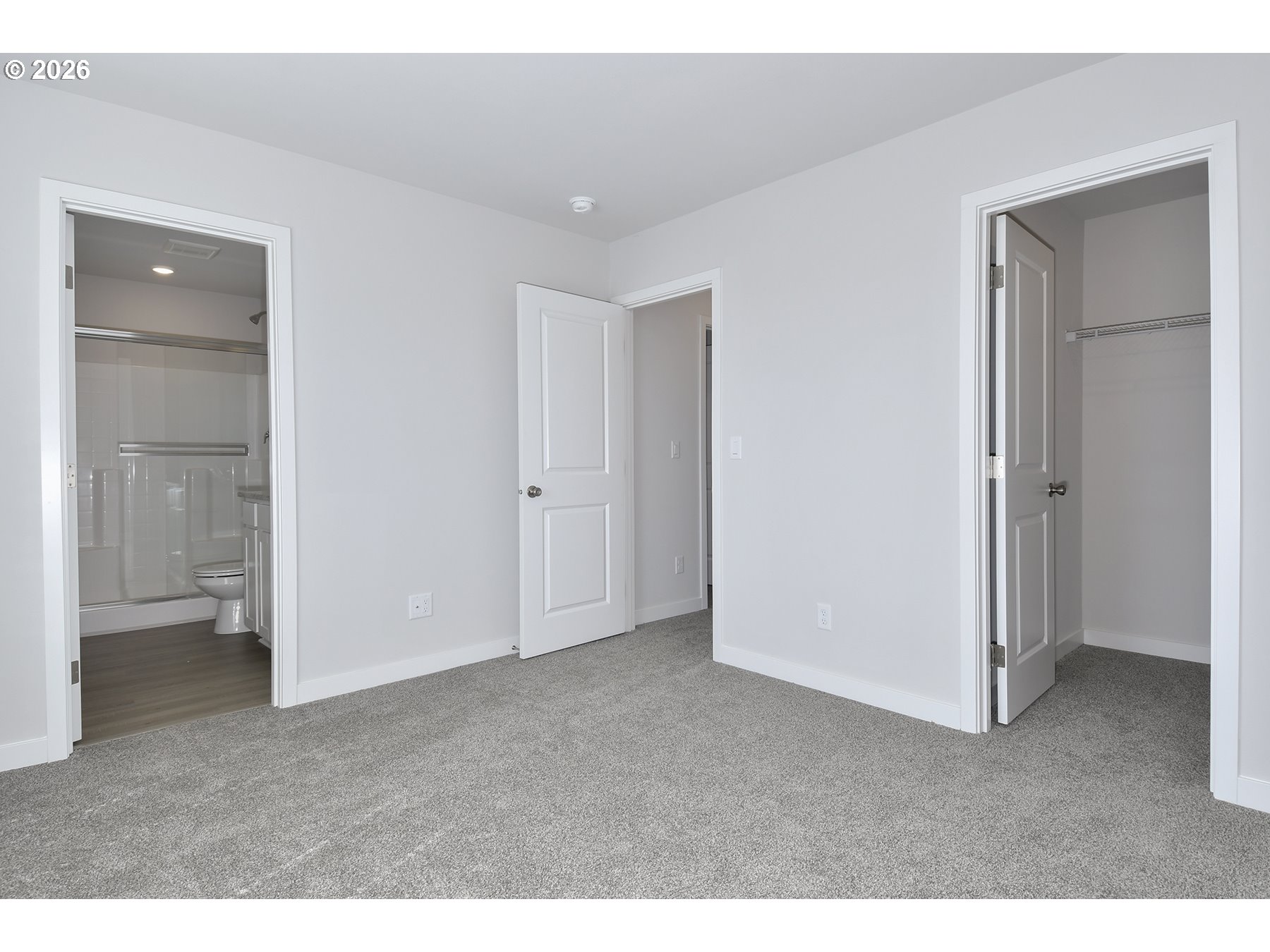 1175 Parkside Avenue Woodburn, OR 97071 - Photo 10 of 15 a view of an empty room and closet