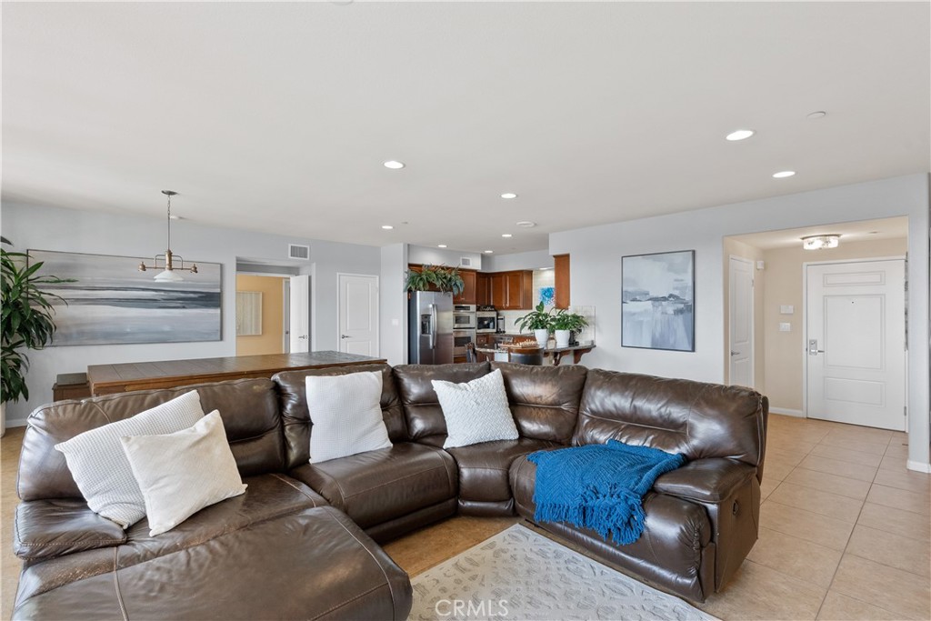 4240 Tradewinds Drive Oxnard, CA 93035 - Photo 16 of 43