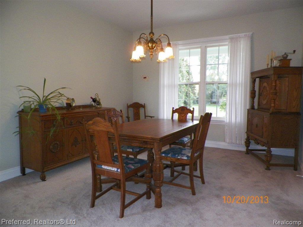 11180 Rivendell Court Pinckney, MI 48169 - Photo 21 of 35 15'x12' Formal Dining!