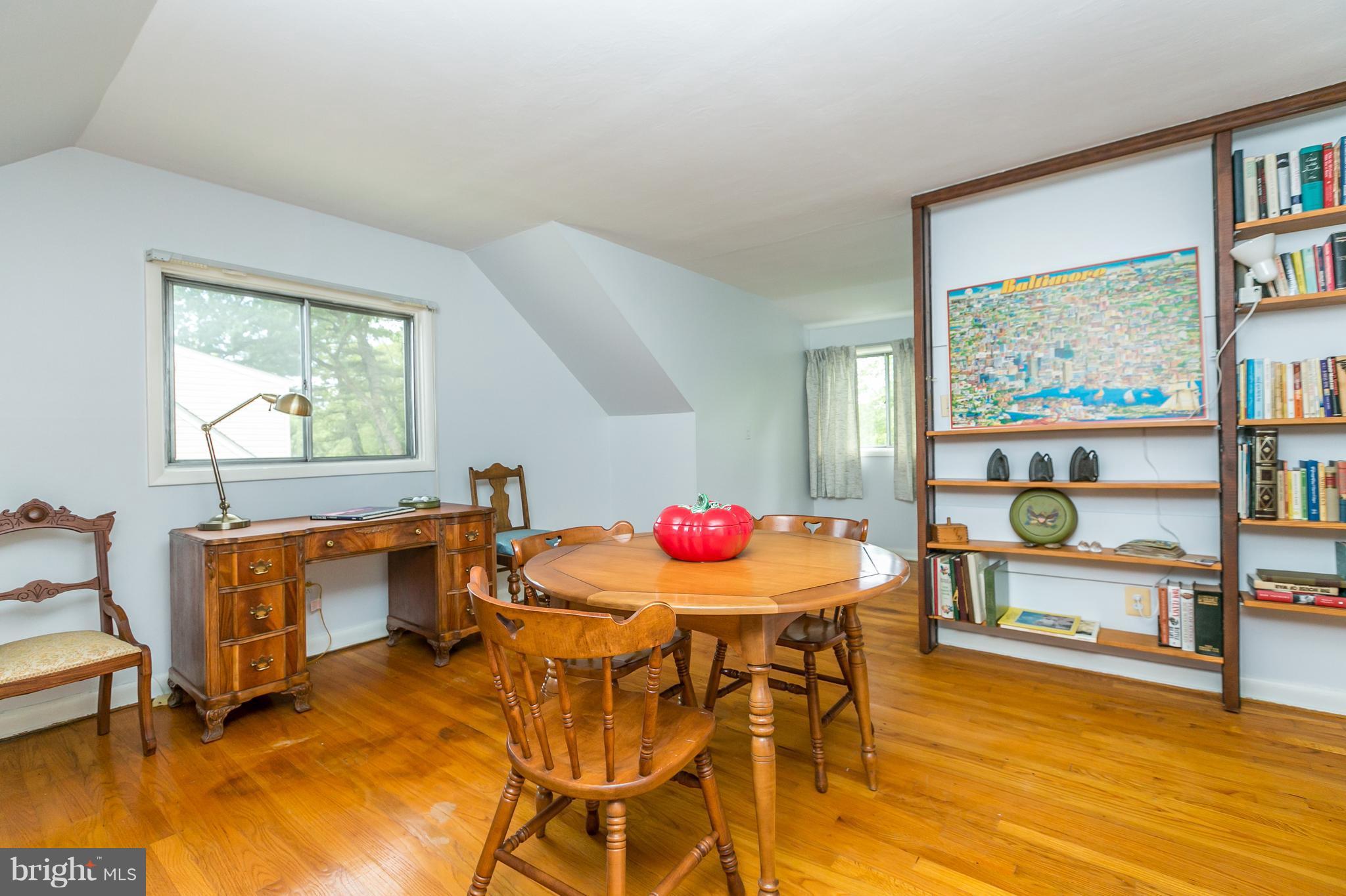 6704 Glenkirk Road Baltimore, MD 21239 - Photo 22 of 30 3rd Bedroom - Upper Level