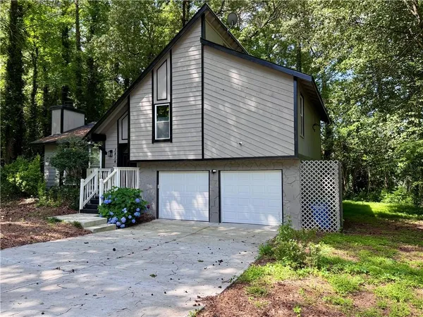 $1,900 | 3814 Whaley Court Southwest, Snellville, GA 30039