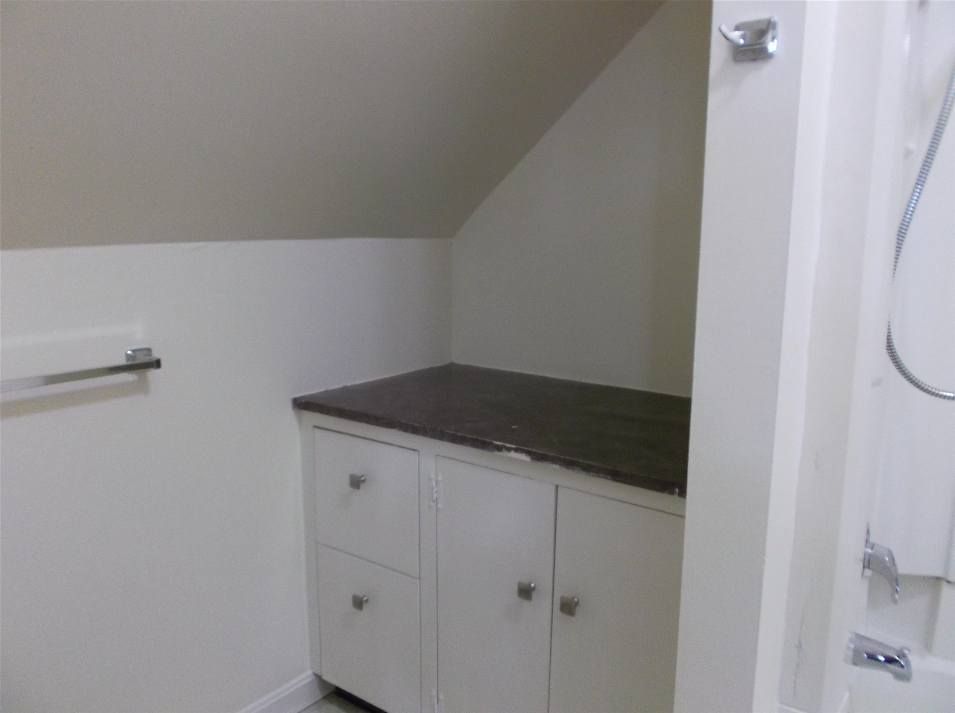 56 Swift Street South Burlington, VT 05403 - Photo 12 of 14