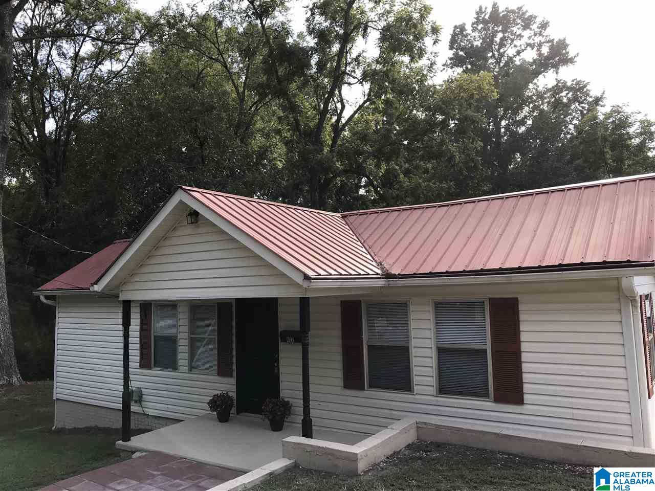 402 Birmingham Avenue Jasper, AL 35501 - Photo 1 of 18