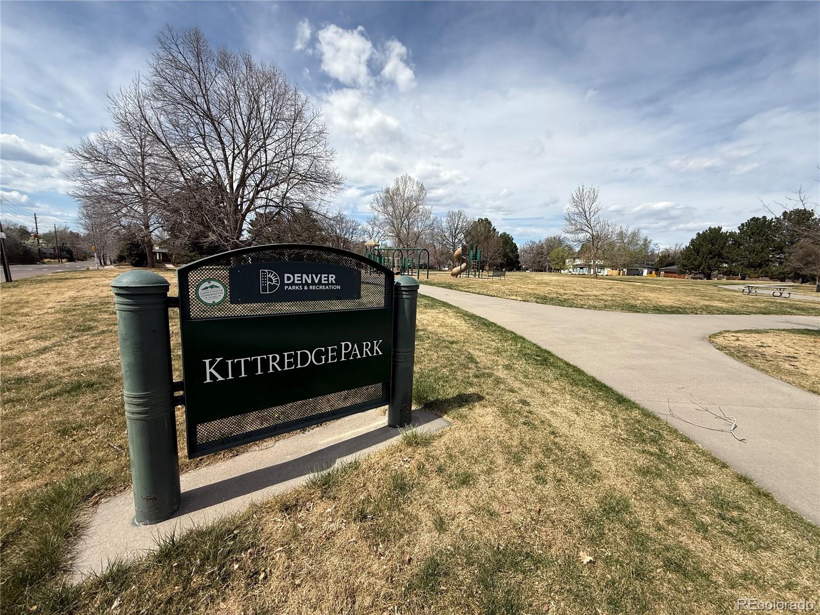 815 Oneida Street Denver, CO 80220 - Photo 2 of 39