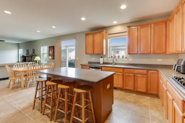 $495,000 | 2409 Bluewater Drive, Wauconda, IL 60084