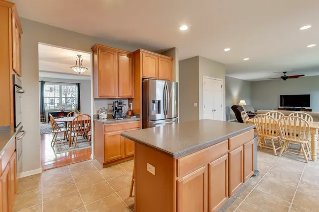 $495,000 | 2409 Bluewater Drive, Wauconda, IL 60084