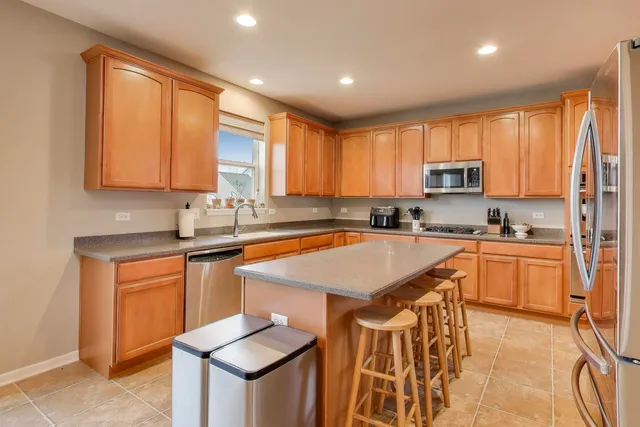 $495,000 | 2409 Bluewater Drive, Wauconda, IL 60084