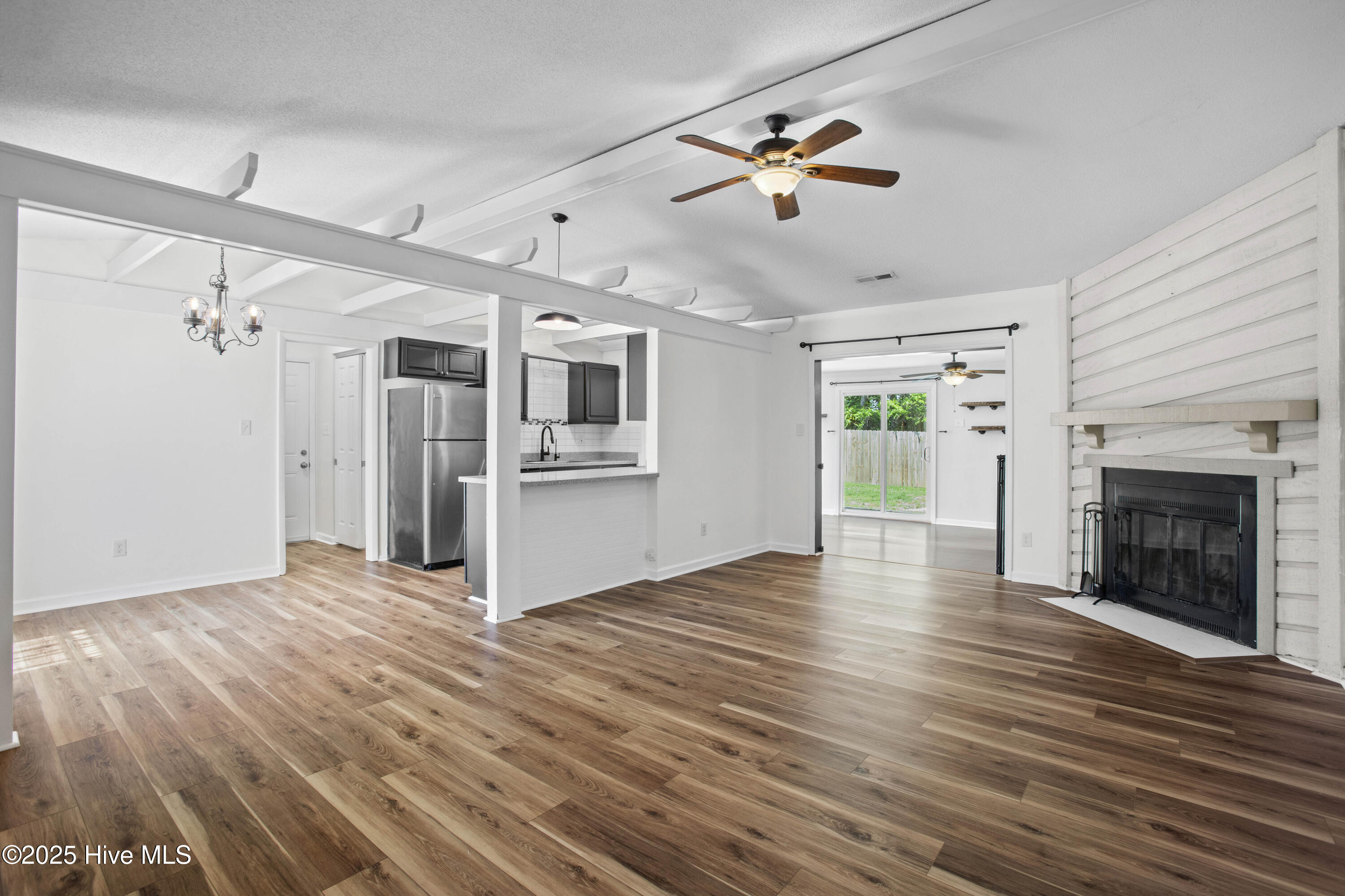 620 Shadowridge Road Jacksonville, NC 28546 - Photo 6 of 28