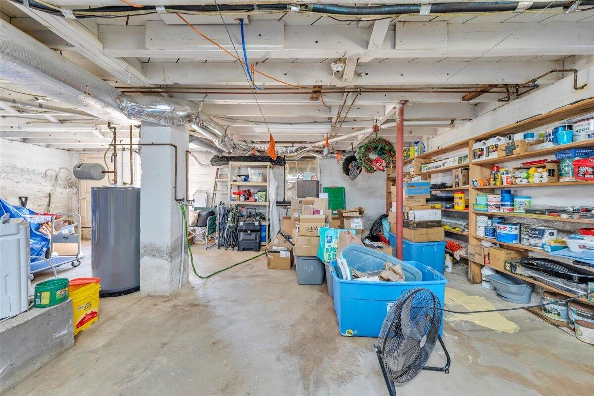 841 Bedford Road Vinton, VA 24179 - Photo 33 of 50 33-MIB00516