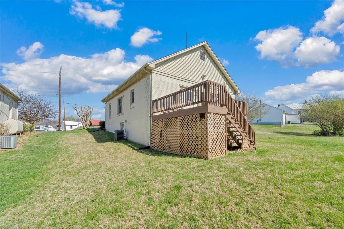 841 Bedford Road Vinton, VA 24179 - Photo 37 of 50 37-MIB00531