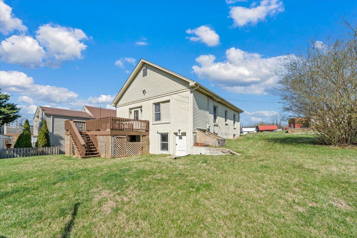841 Bedford Road Vinton, VA 24179 - Photo 41 of 50 41-MIB00564
