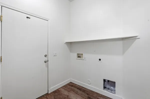 $2,200 | 6519 South 5th Way, Phoenix, AZ 85042