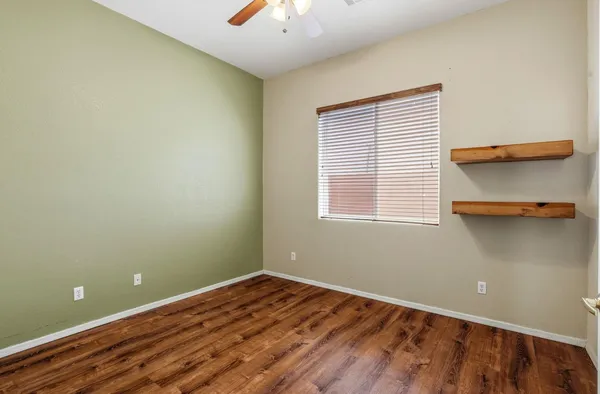 $2,200 | 6519 South 5th Way, Phoenix, AZ 85042