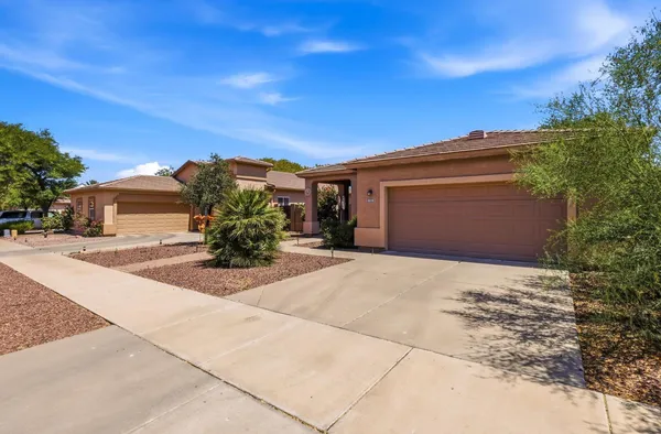 $2,200 | 6519 South 5th Way, Phoenix, AZ 85042
