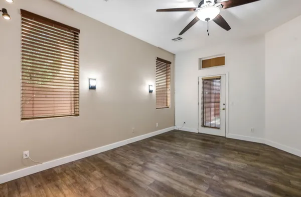 $2,200 | 6519 South 5th Way, Phoenix, AZ 85042