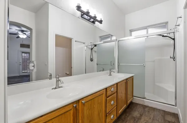 $2,200 | 6519 South 5th Way, Phoenix, AZ 85042