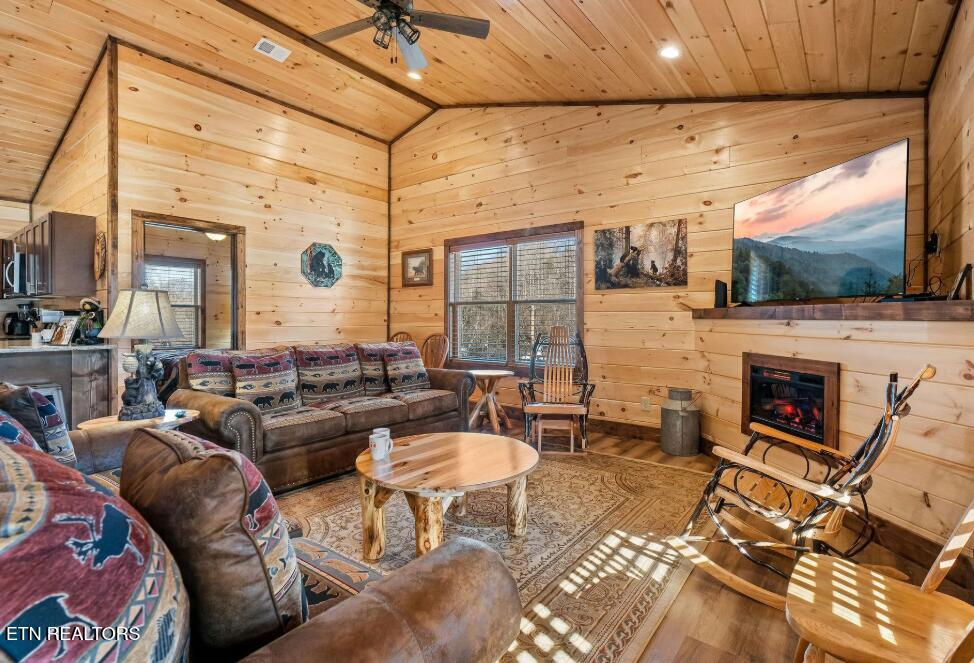 561 Sugar Loaf Road Seymour, TN 37865 - Photo 9 of 48 Screenshot 2026-01-27 160220