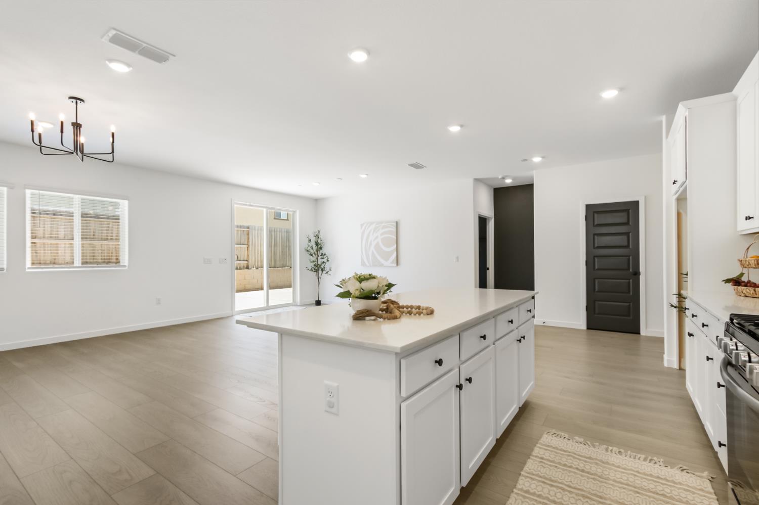 12650 Snowy Owl Way Rancho Cordova, CA 95742 - Photo 18 of 46