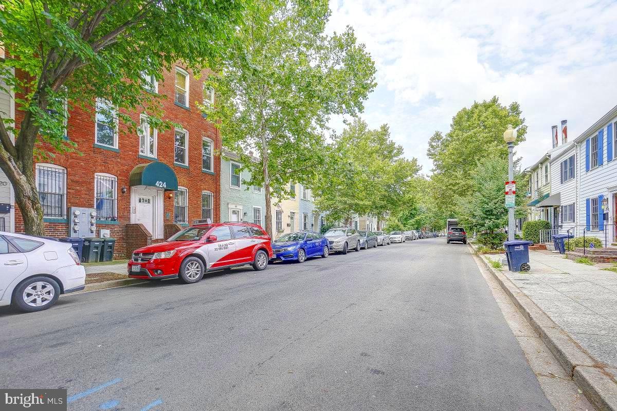 424 Ridge Street Northwest, Unit 2 Washington, DC 20001 - Photo 4 of 27 Quiet tree-lined street