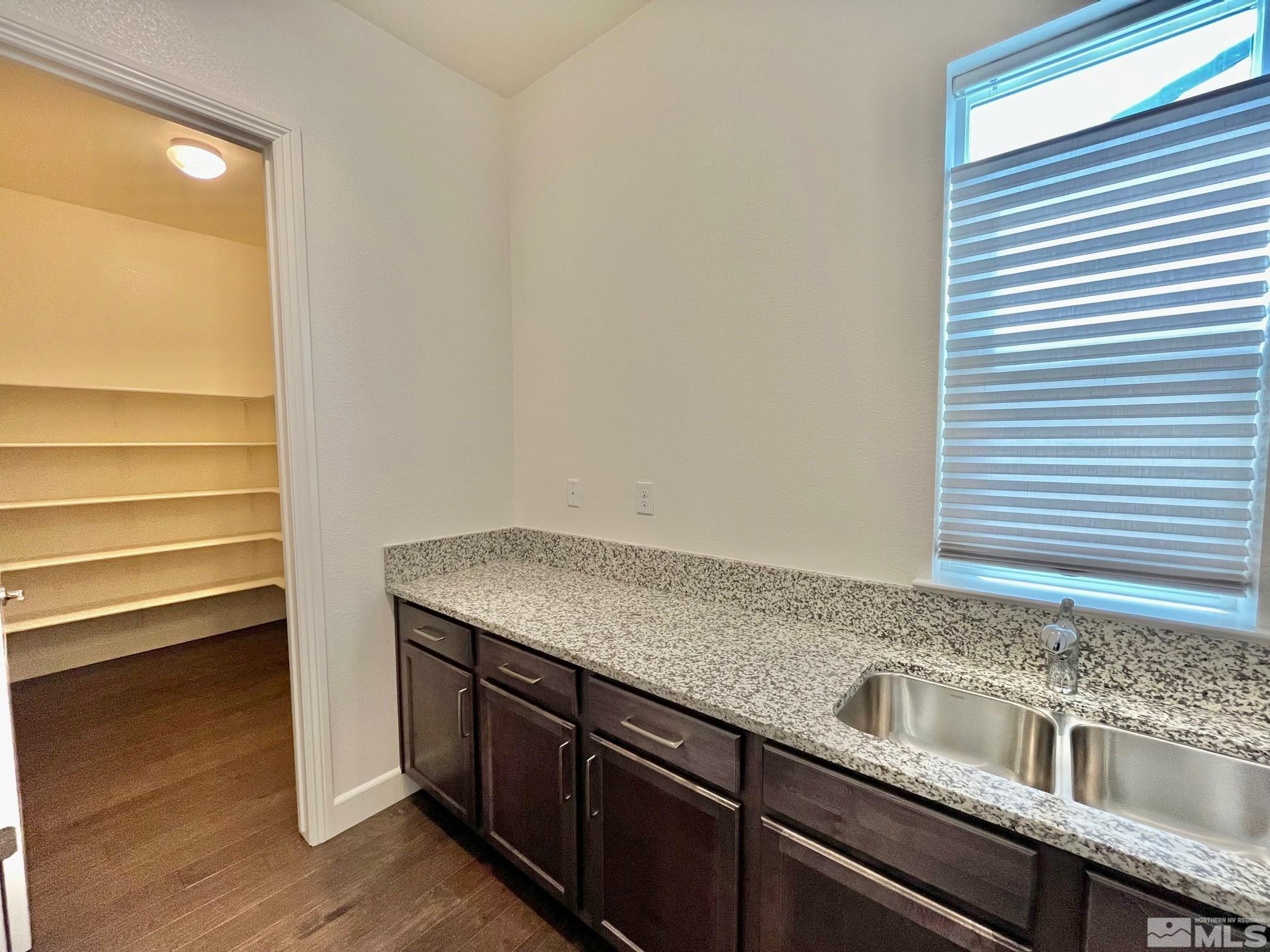 9768 Silverspar Street Reno, NV 89521 - Photo 5 of 40 Photo 5