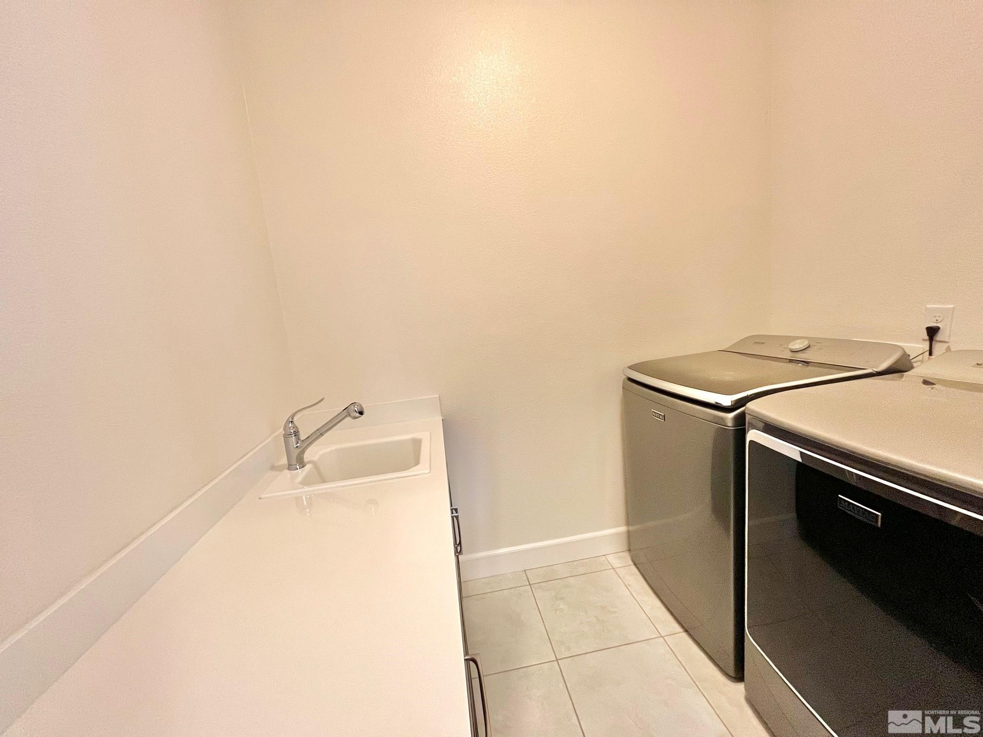 9768 Silverspar Street Reno, NV 89521 - Photo 7 of 40 Photo 7