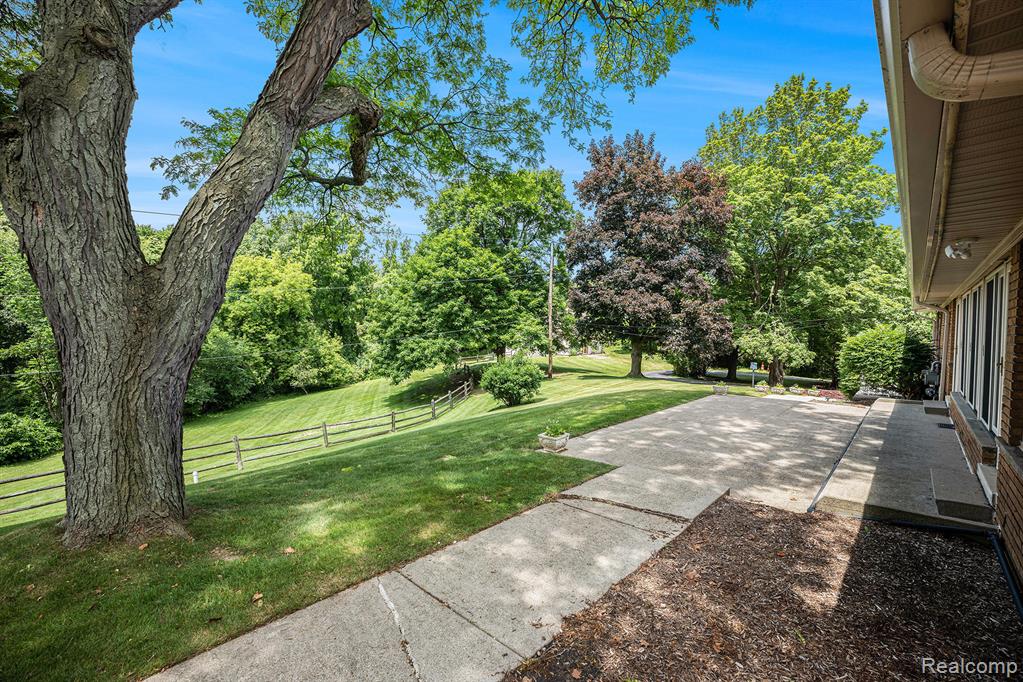 6400 North Rochester Road Rochester Hills, MI 48306 - Photo 39 of 51