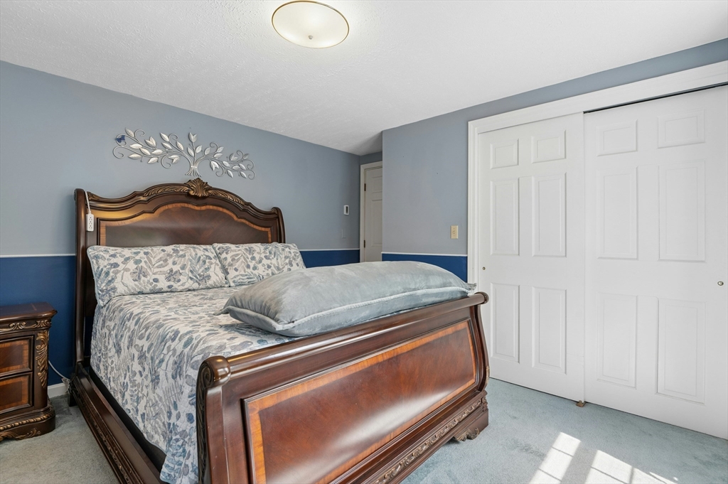 158 Copperfield Road Worcester, MA 01602 - Photo 28 of 42
