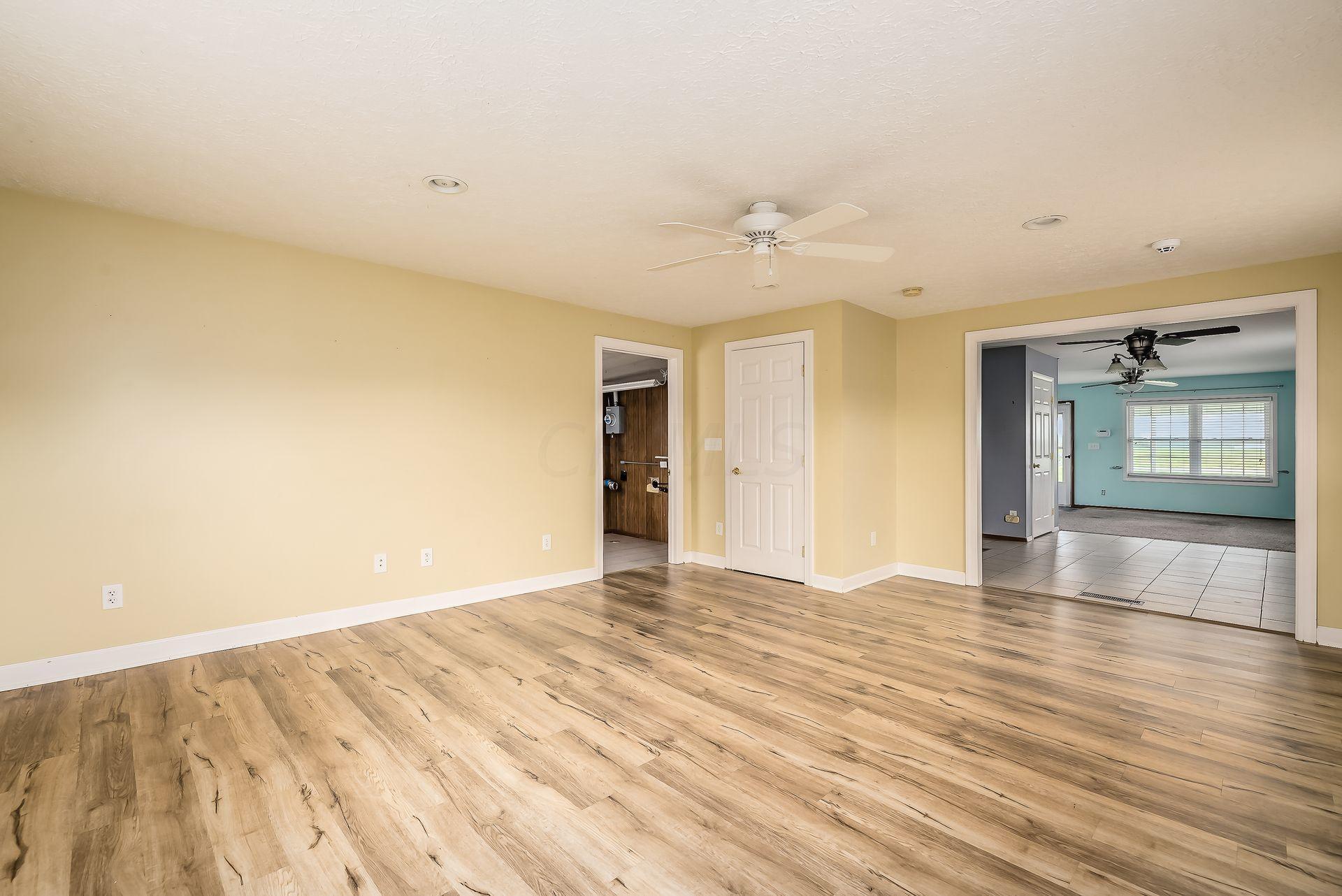 4953 Lockbourne Road Columbus, OH 43207 - Photo 14 of 36