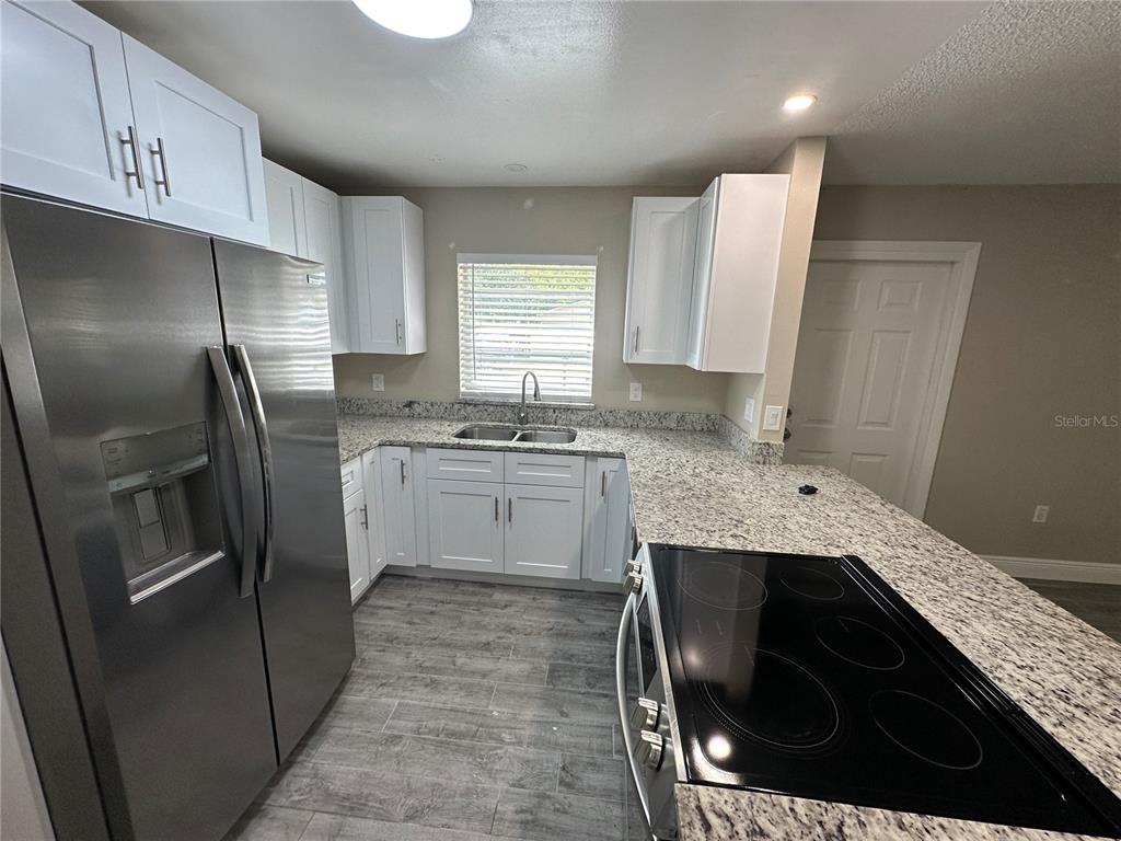 643 David Street Winter Springs, FL 32708 - Photo 6 of 24