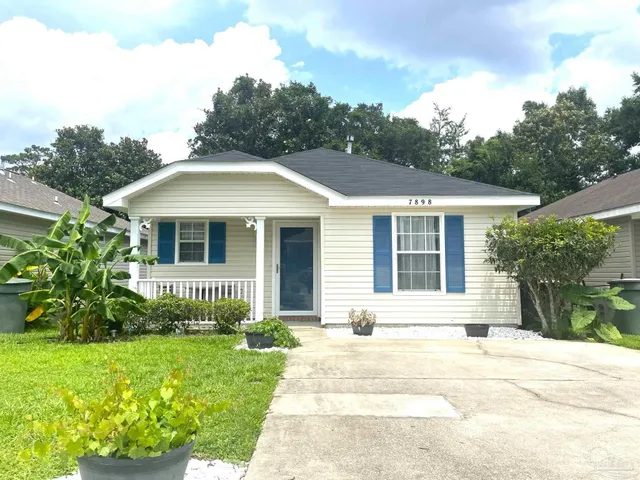 $1,450 | 7898 Heirloom Drive, Pensacola, FL 32514
