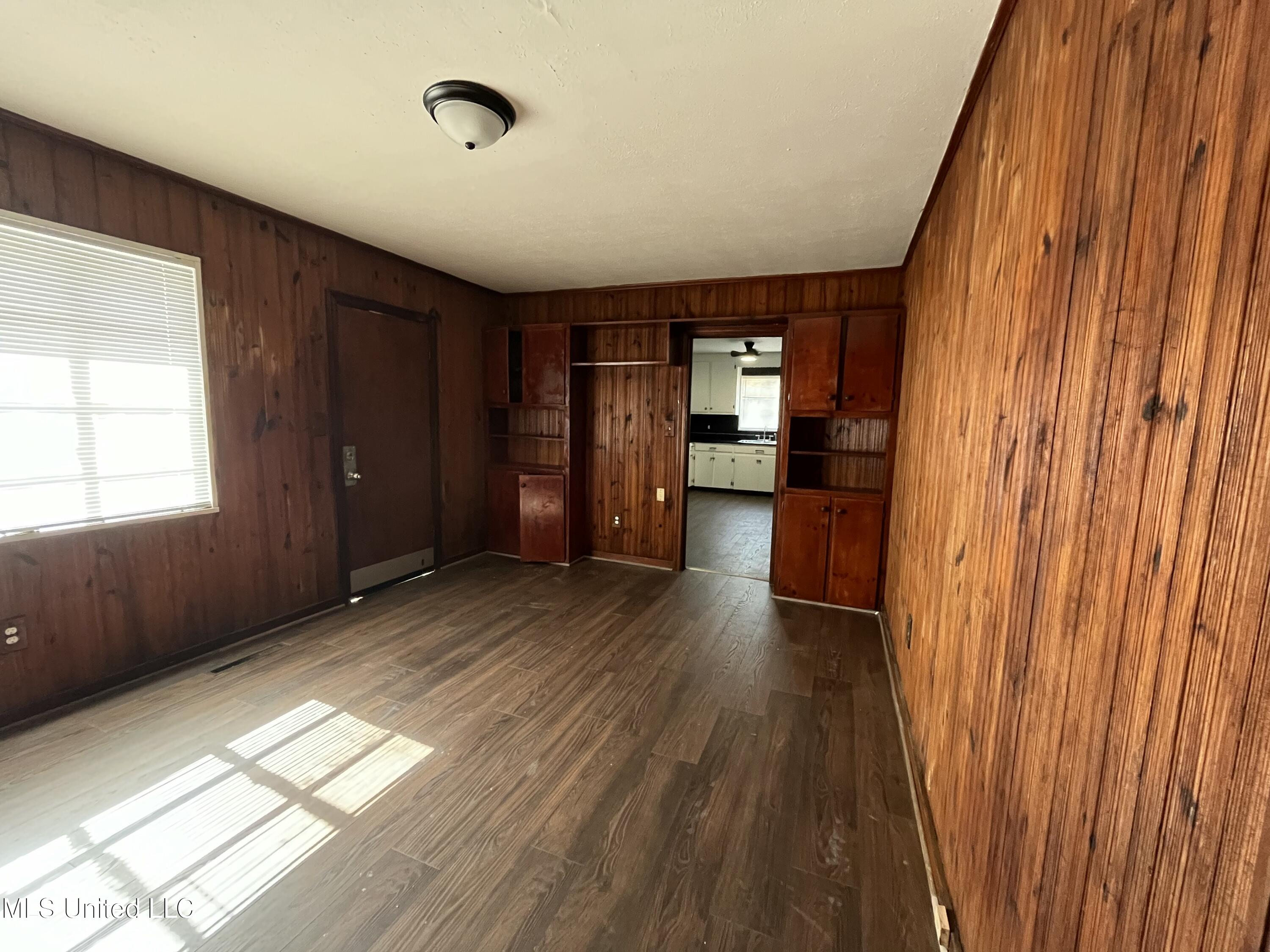 263 Shady Circle Jackson, MS 39204 - Photo 3 of 5 IMG_5101